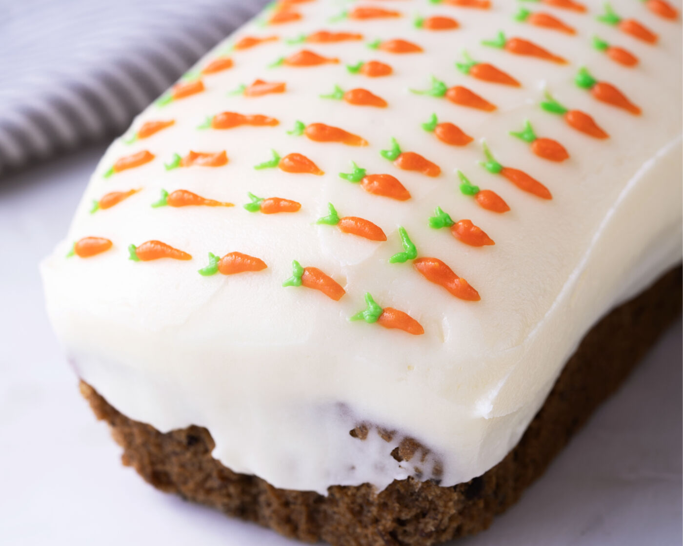Rezept für Karottenkuchen mit Frischkäse-Glasur - Initiative Milch
